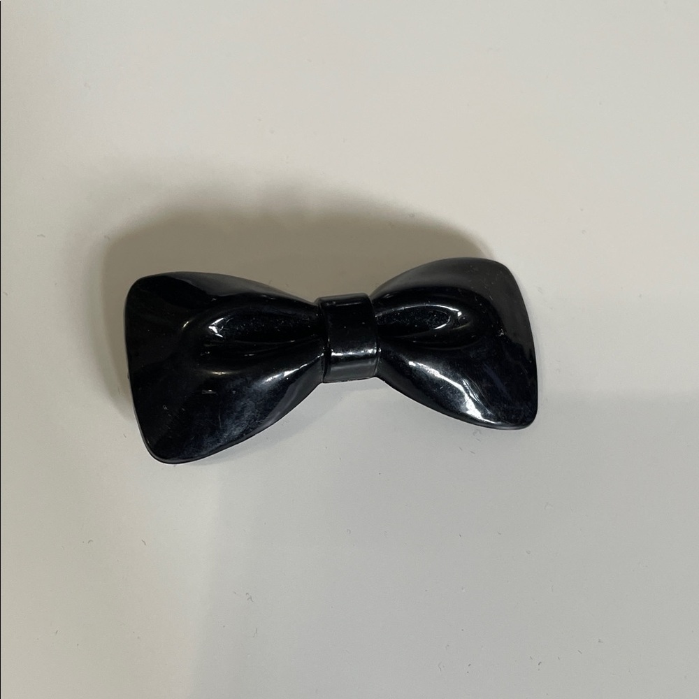 Claire’s Black Bow Hair Clip